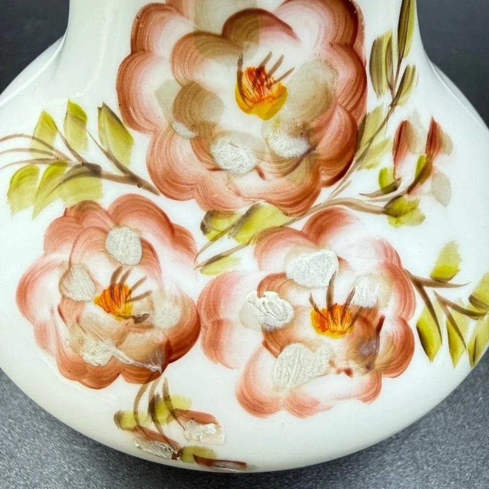 Vintage Fenton 8